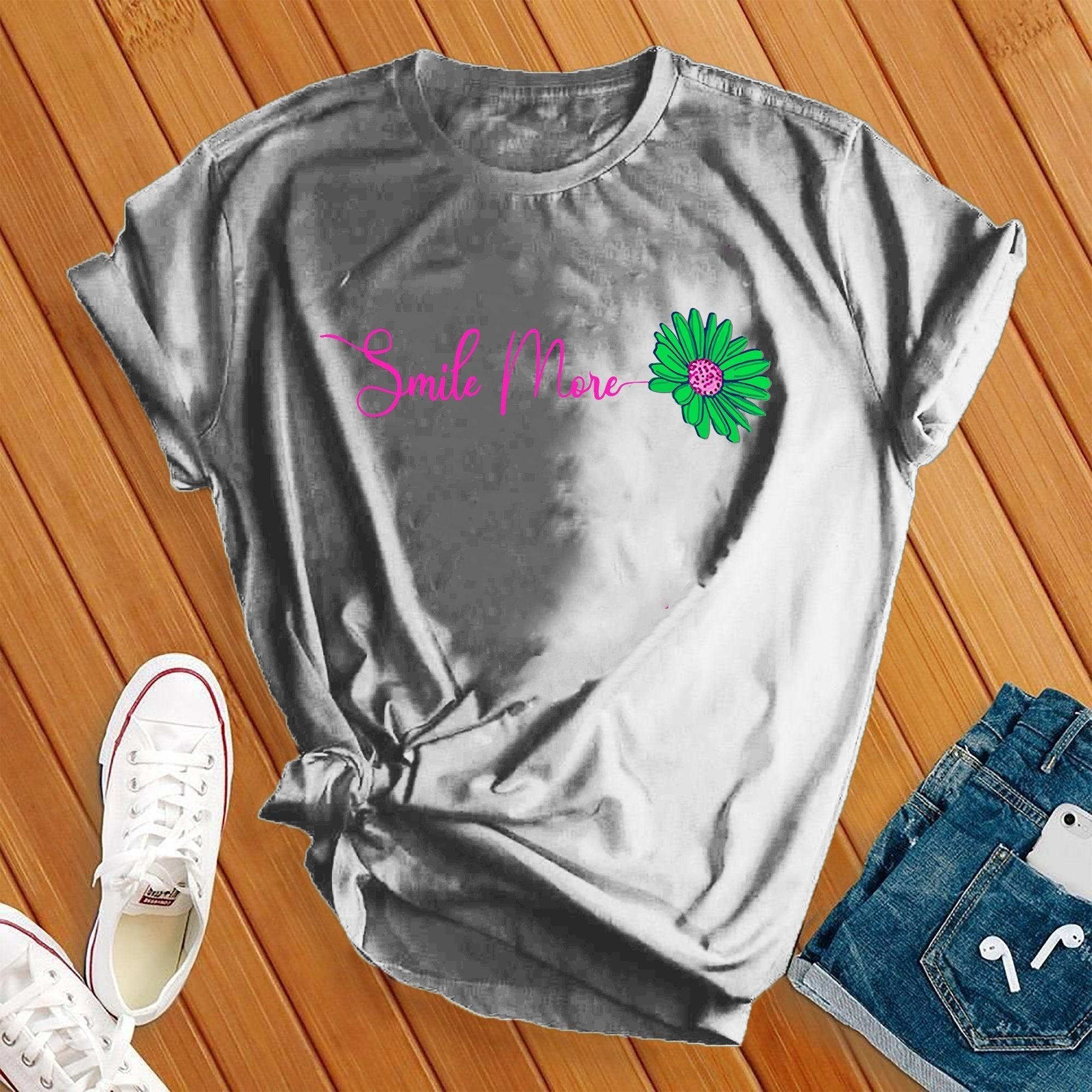 Smile More Daisy Tee - Love Tees