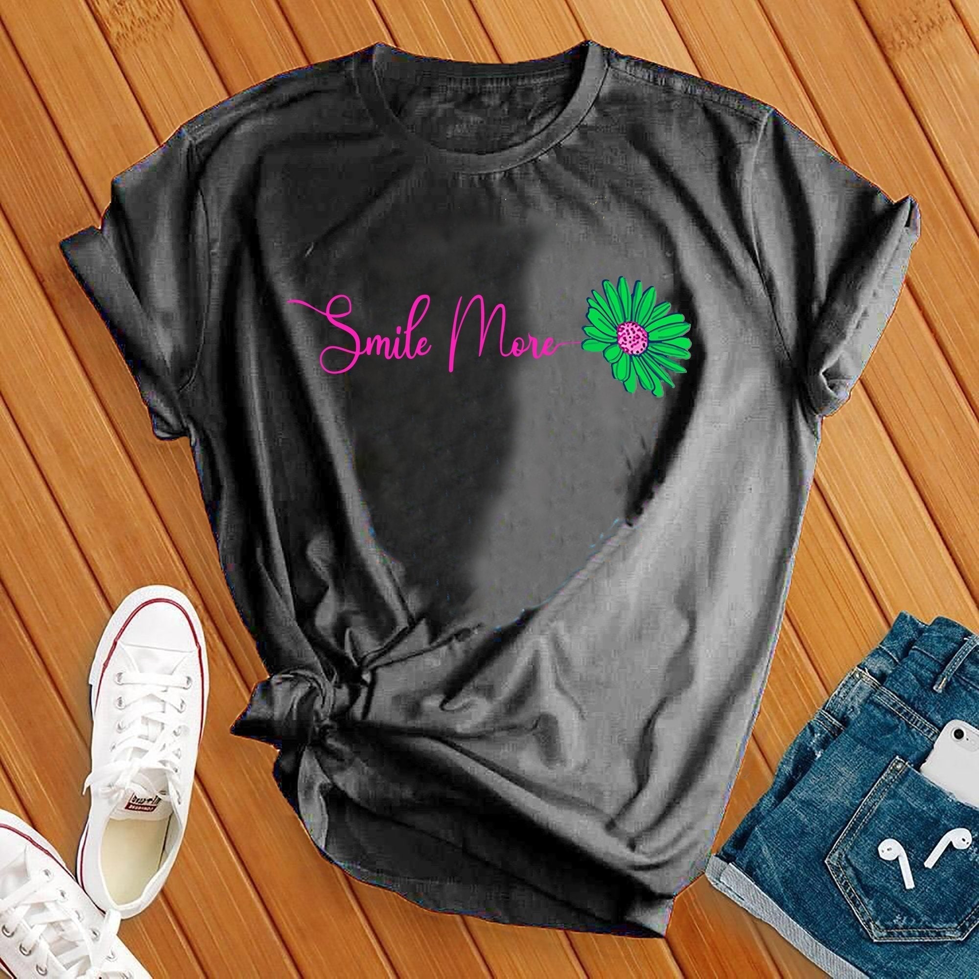 Smile More Daisy Tee - Love Tees